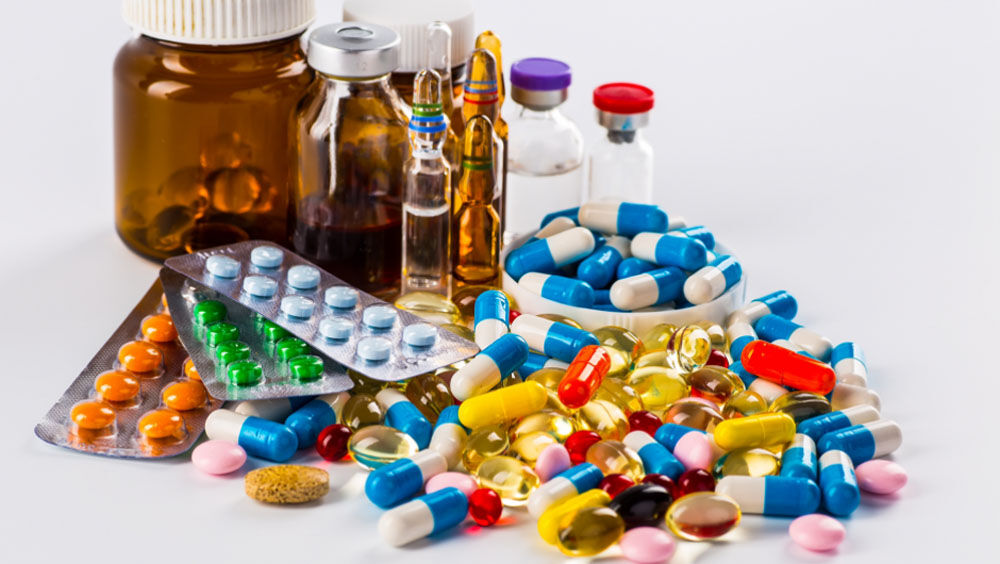 مشکلات و چالش‌های صنعت دارو در کمیسیون صنایع مجلس بررسی شد