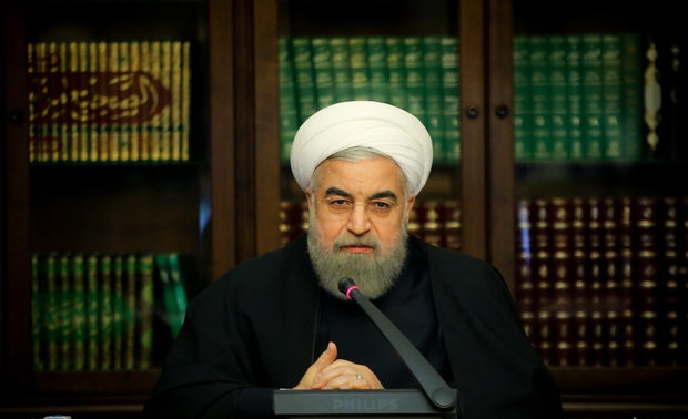روحانی دستورتحویل سیم‌کارت دانش آموزی رابه وزیر ارتباطات صادر کرد