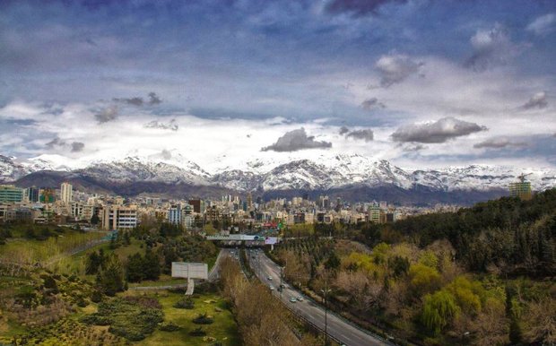شرکت کنترل کیفیت هوا اعلام کرد؛ هوای ۲۲ فروردین تهران پاک است