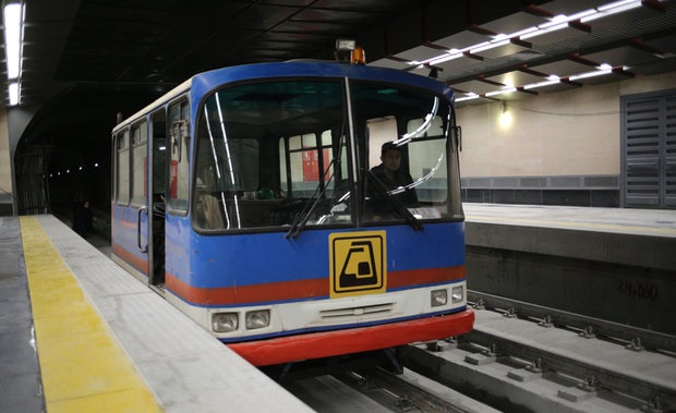 رئیس شورای شهر اعلام کرد: کاهش ۳۰ درصدی واگن های مترو