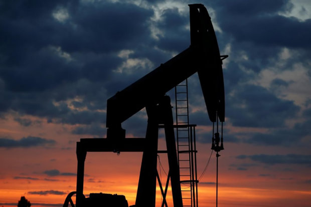 در معاملات امروز بازارهای آسیایی، قیمت نفت آمریکا ۱۴ درصد سقوط کرد