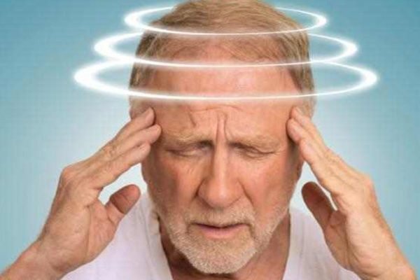 فوق تخصص آنژیوپلاسی و سکته‌های مغزی: برخی از سردردها خطرناکند/ با هر دردی سریع مسکن نخورید
