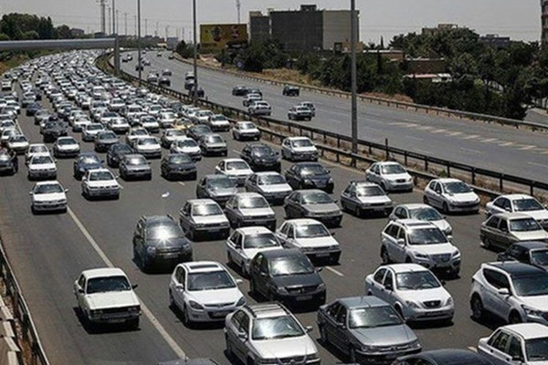 ترافیک پرحجم در محورهای مواصلاتی تهران