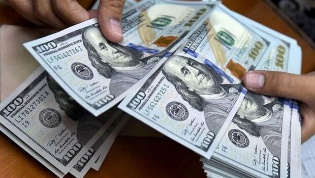 بانک مرکزی اعلام کرد : جزئیات قیمت رسمی انواع ارز/نرخ ۱۳ ارز رسمی کاهش یافت