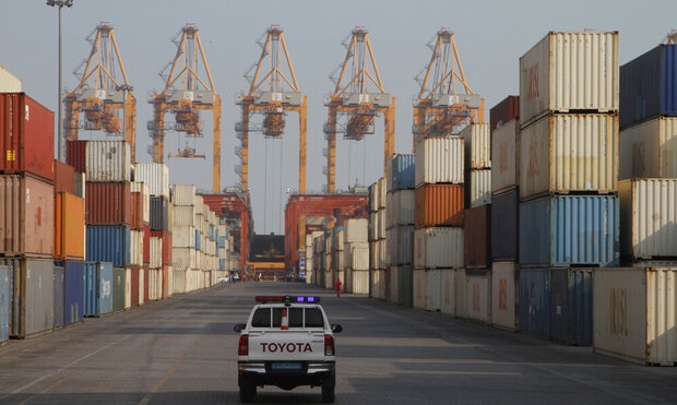 سخنگوی گمرک ایران اعلام کرد : وضعیت صادرات و واردات کشور در ایام کرونا