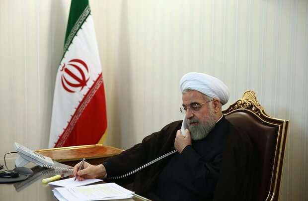 روحانی در گفتگو با وزیر دفاع: راهبردهای تامین و توسعه امنیت پایدار منطقه را با دقت دنبال کنیم