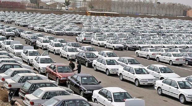 رئیس اتحادیه فروشندگان خودرو: قیمت خودرو کاهش یافت