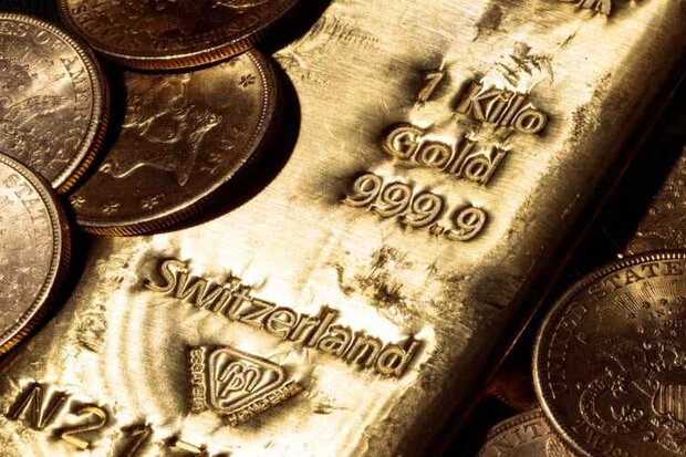 در پایان معاملات هفتگی، تقویت دلار باعث سقوط ۵۰ دلاری قیمت طلا از رکورد تاریخی آن شد