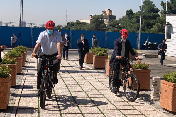 حناچی در حاشیه دوچرخه سواری به مناسبت روز بدون خودرو: در تلاشیم طول مسیر امن دوچرخه سواری تهران به ۵۰۰ کیلومتر برسد