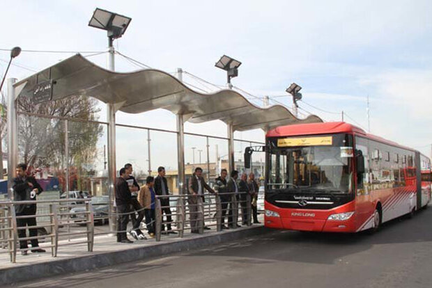 معاون شهردار تهران خبر داد: ۹۹ درصد مسافران ناوگان عمومی پایتخت ماسک می زنند
