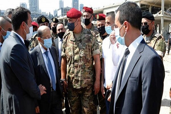 بازدید رئیس جمهور لبنان از محل انفجار در بندر بیروت