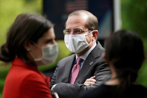 همزمان با تشدید تنش با چین؛ وزیر بهداشت آمریکا وارد تایوان شد