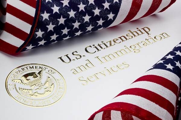 با استناد به آمار رسمی؛ چشم‌پوشی از شهروندی آمریکا ۲ برابر شده است