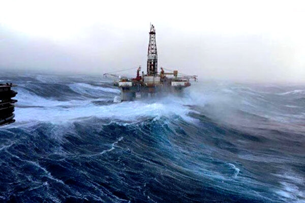 در آستانه طوفان سهمگین مائورا، تولیدکنندگان نفت خلیج مکزیک ۸۲ درصد از تولید خود را متوقف کردند