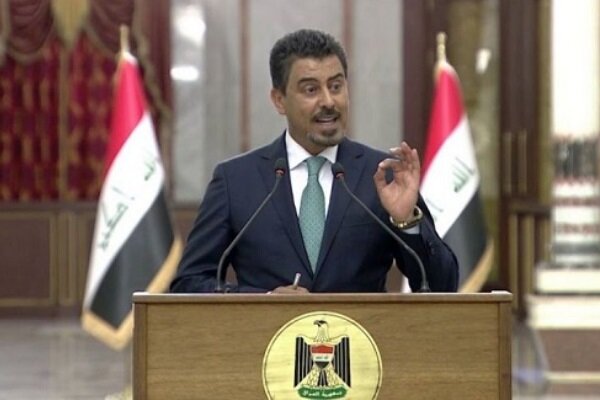 سخنگوی نخست وزیر عراق خبر داد: دولت بغداد قصد ندارد میدان التحریر را از معترضان خالی کند