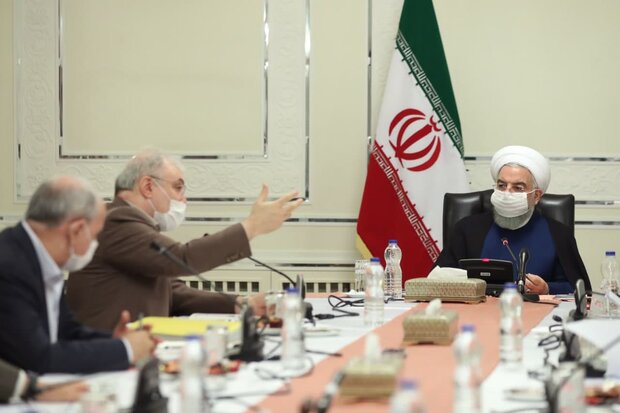 روحانی در جلسه روسای کمیته‌های ستاد کرونا: اعمال محدودیت در مراکز استانها گامی موثر در روند مبارزه کروناست