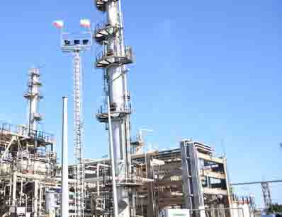 وزیر نفت: ایران در ساخت پالایشگاه‌های نفت و گاز به خودکفایی رسیده است