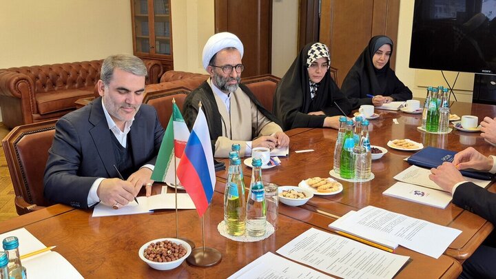 زنگنه: تعاملات بانکی و تجاری ایران و روسیه باید چندبرابر شود زنگنه: تعاملات بانکی و تجاری ایران و روسیه باید چندبرابر شود